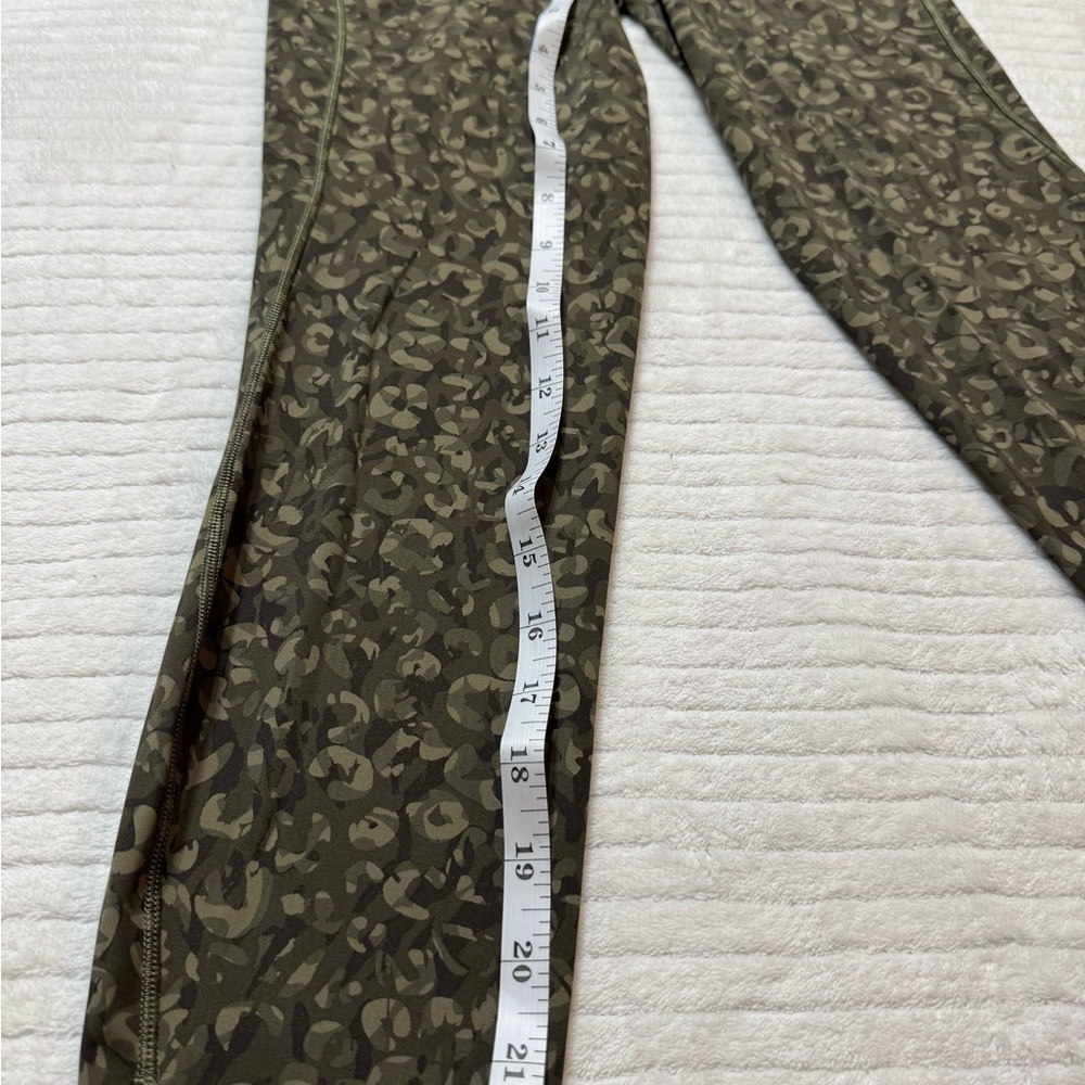 lululemon athletica Green Patterned Leggings - Picture 3 of 4